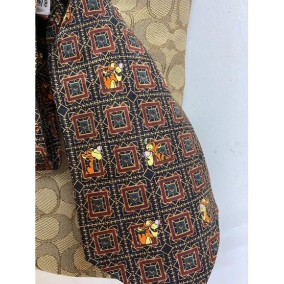 coach w all over logo w add on pooh beige brown ja - Picture 7 of 12